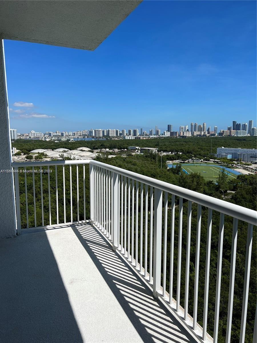 14951 Royal Oaks Ln 1901, North Miami, Florida 33181, 3 Bedrooms Bedrooms, ,3 BathroomsBathrooms,Residentiallease,For Rent,14951 Royal Oaks Ln 1901,A11516444