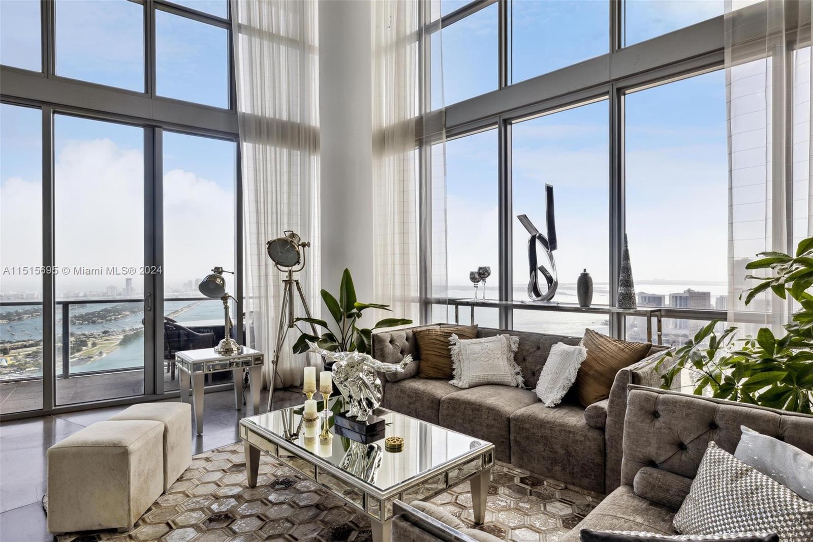 1100 Biscayne Blvd, Miami, FL, 33132 United States, 3 Bedrooms Bedrooms, ,4 BathroomsBathrooms,Residential,For Sale,Biscayne Blvd,A11515695