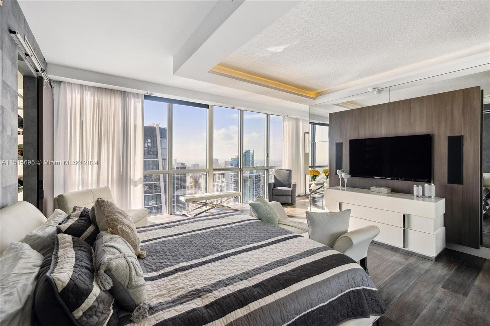 1100 Biscayne Blvd, Miami, FL, 33132 United States, 3 Bedrooms Bedrooms, ,4 BathroomsBathrooms,Residential,For Sale,Biscayne Blvd,A11515695