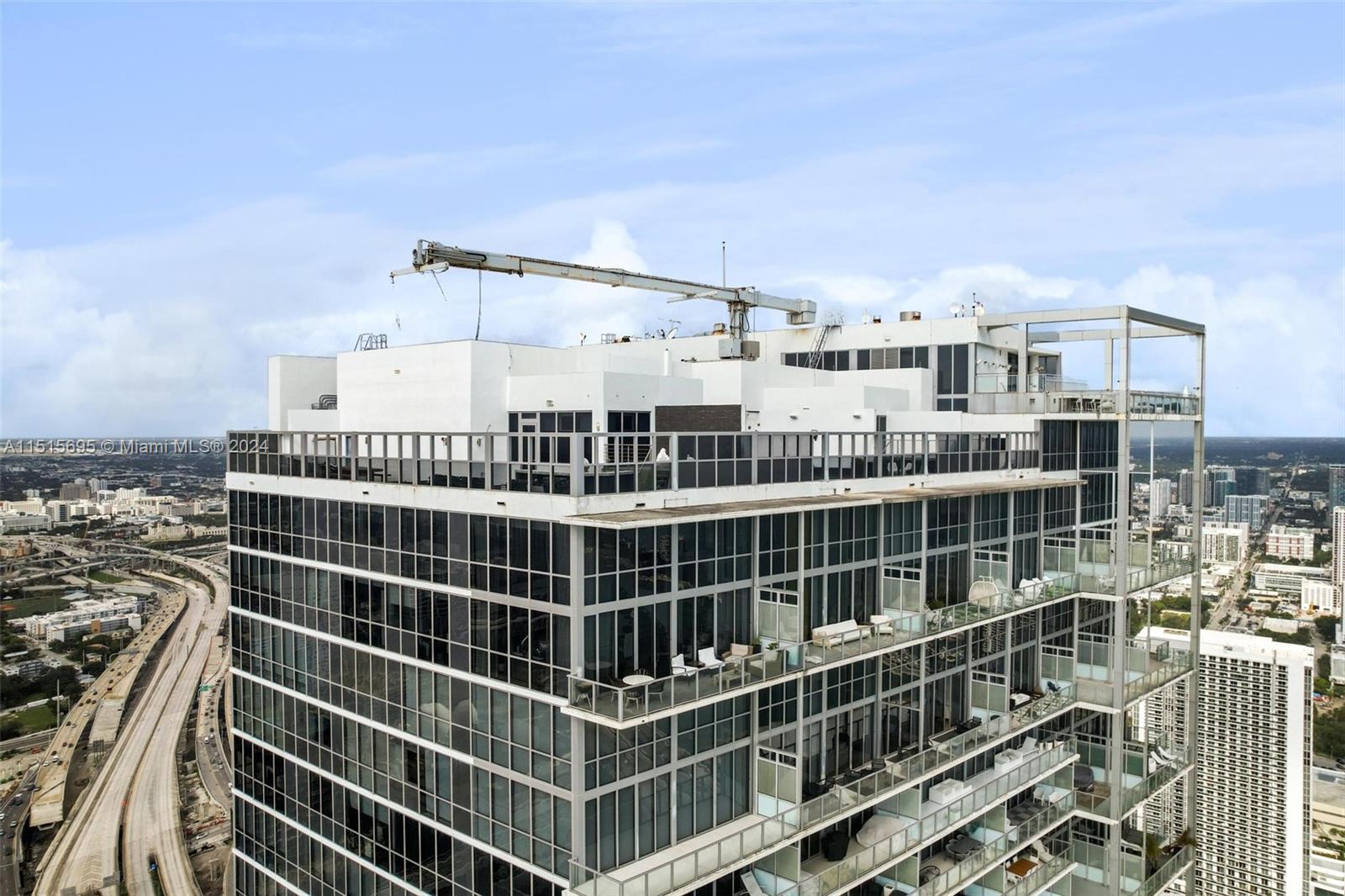 1100 Biscayne Blvd, Miami, FL, 33132 United States, 3 Bedrooms Bedrooms, ,4 BathroomsBathrooms,Residential,For Sale,Biscayne Blvd,A11515695