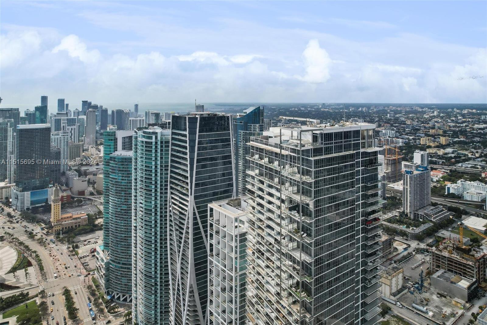 1100 Biscayne Blvd, Miami, FL, 33132 United States, 3 Bedrooms Bedrooms, ,4 BathroomsBathrooms,Residential,For Sale,Biscayne Blvd,A11515695