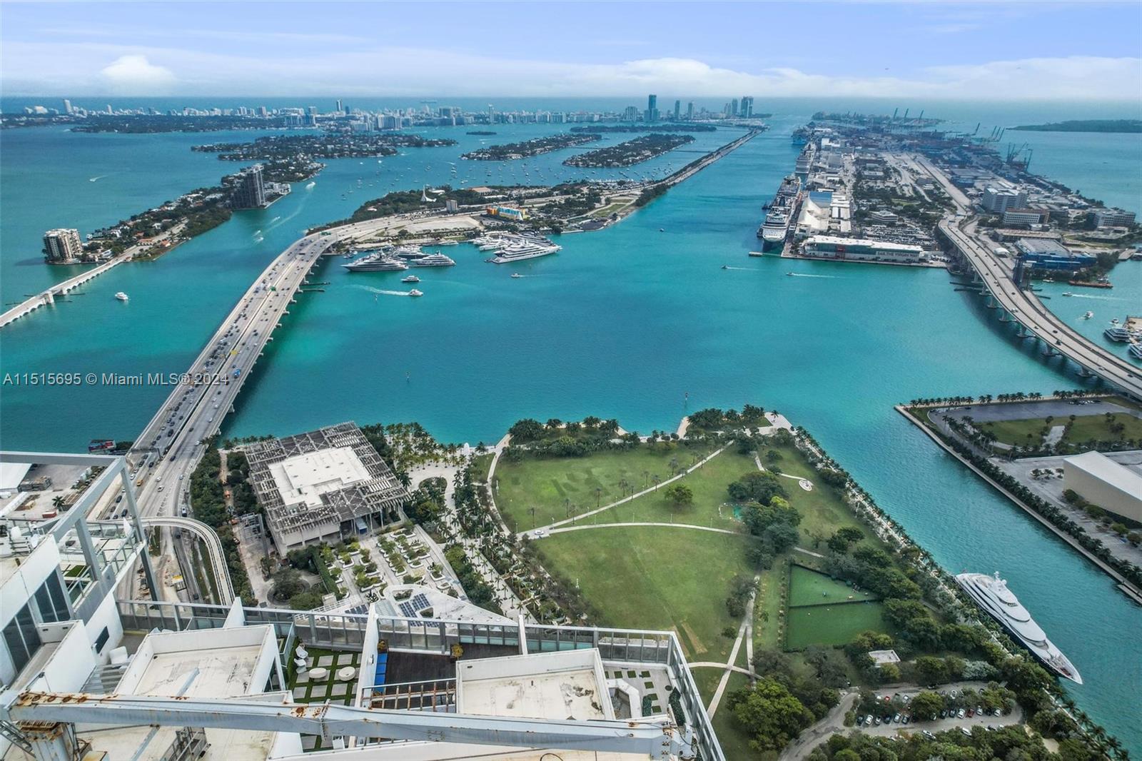 1100 Biscayne Blvd, Miami, FL, 33132 United States, 3 Bedrooms Bedrooms, ,4 BathroomsBathrooms,Residential,For Sale,Biscayne Blvd,A11515695