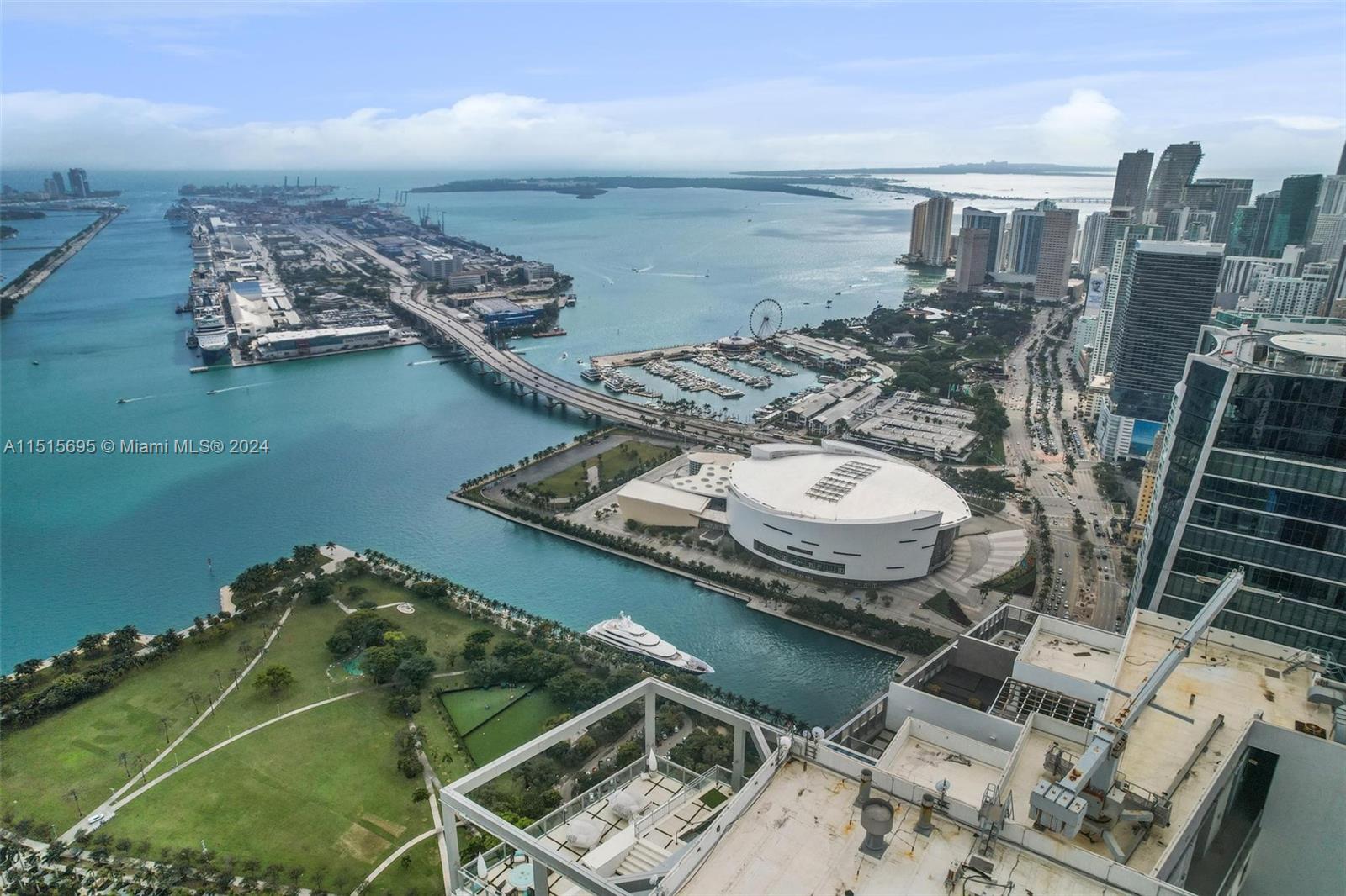 1100 Biscayne Blvd, Miami, FL, 33132 United States, 3 Bedrooms Bedrooms, ,4 BathroomsBathrooms,Residential,For Sale,Biscayne Blvd,A11515695