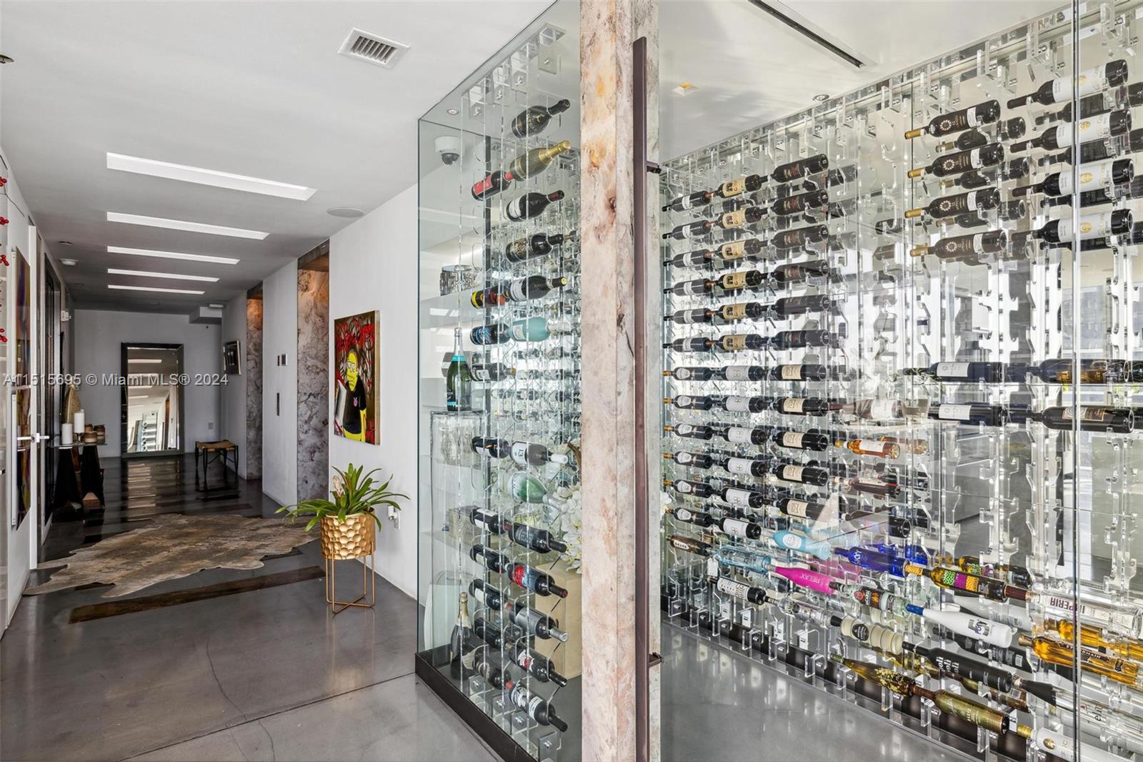 1100 Biscayne Blvd, Miami, FL, 33132 United States, 3 Bedrooms Bedrooms, ,4 BathroomsBathrooms,Residential,For Sale,Biscayne Blvd,A11515695