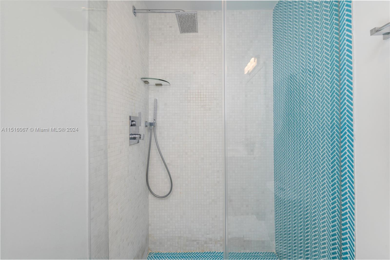 424 Dilido Dr, Miami Beach, FL, 33139 United States, 4 Bedrooms Bedrooms, ,3 BathroomsBathrooms,Residential,For Sale,Dilido Dr,A11516067