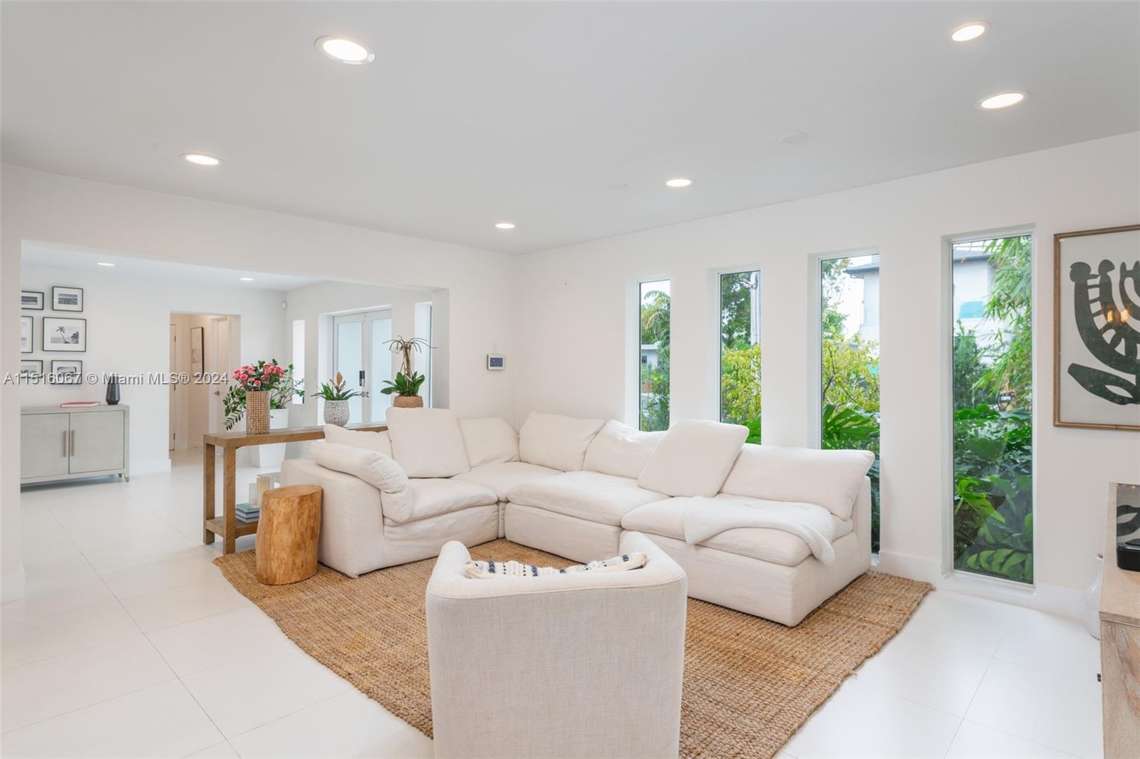 424 Dilido Dr, Miami Beach, FL, 33139 United States, 4 Bedrooms Bedrooms, ,3 BathroomsBathrooms,Residential,For Sale,Dilido Dr,A11516067