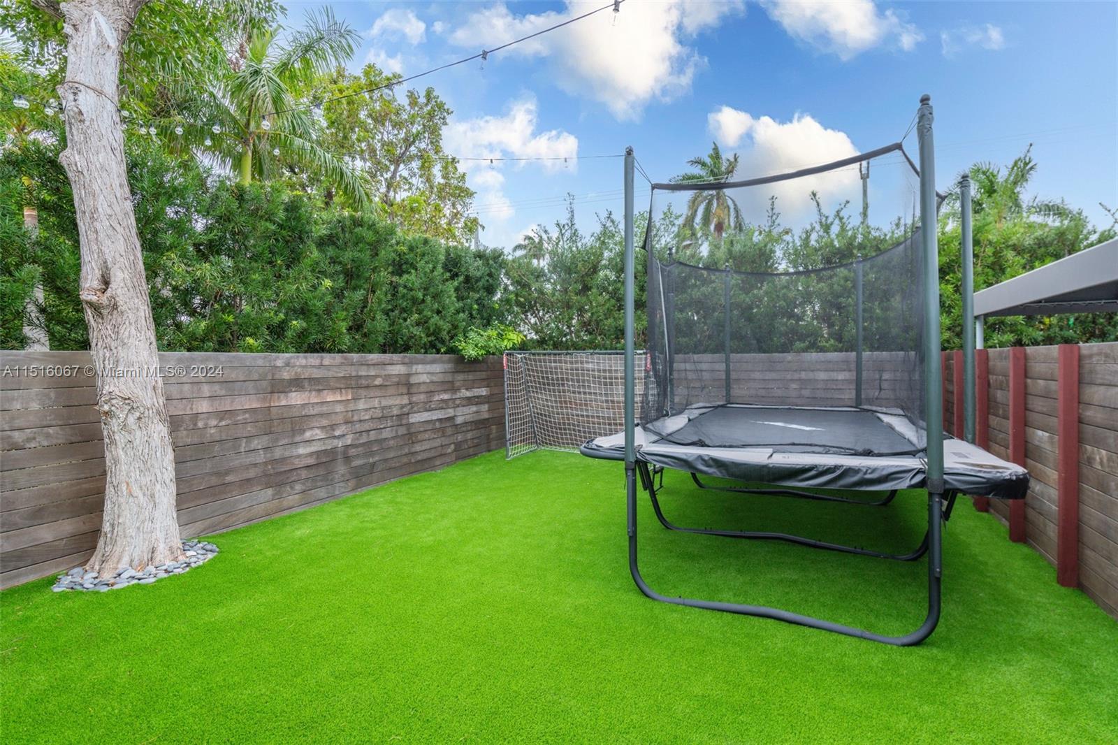 424 Dilido Dr, Miami Beach, FL, 33139 United States, 4 Bedrooms Bedrooms, ,3 BathroomsBathrooms,Residential,For Sale,Dilido Dr,A11516067