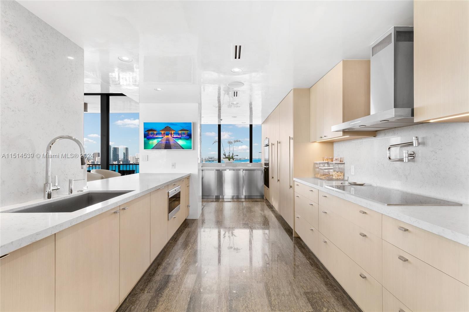 1000 Venetian Way, Miami Beach, FL, 33139 United States, 4 Bedrooms Bedrooms, ,4 BathroomsBathrooms,Residential,For Sale,Venetian Way,A11514539