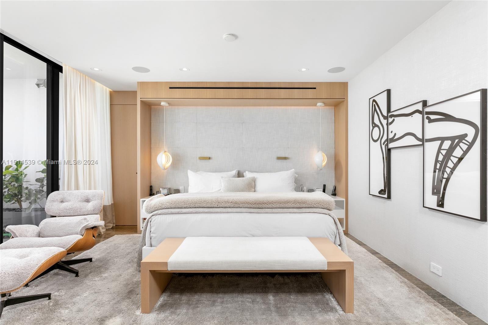 1000 Venetian Way, Miami Beach, FL, 33139 United States, 4 Bedrooms Bedrooms, ,4 BathroomsBathrooms,Residential,For Sale,Venetian Way,A11514539