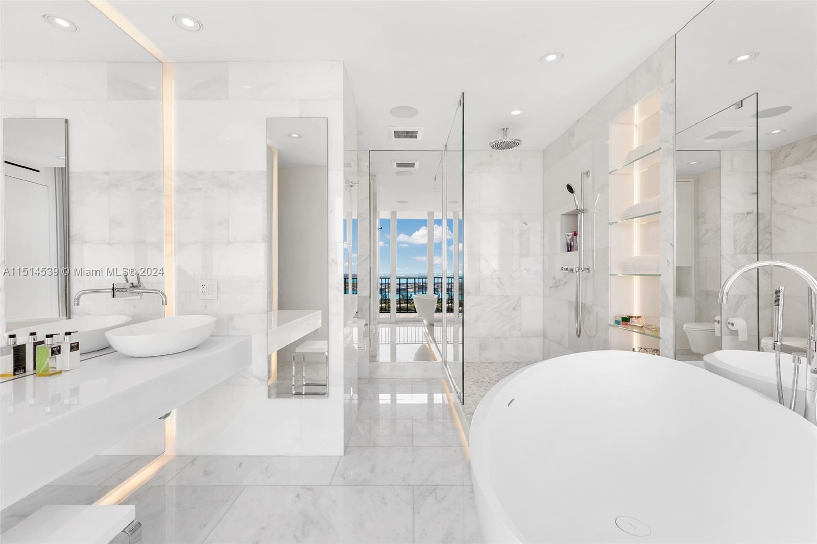 1000 Venetian Way, Miami Beach, FL, 33139 United States, 4 Bedrooms Bedrooms, ,4 BathroomsBathrooms,Residential,For Sale,Venetian Way,A11514539