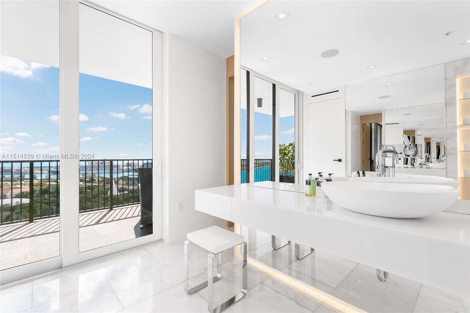 1000 Venetian Way, Miami Beach, FL, 33139 United States, 4 Bedrooms Bedrooms, ,4 BathroomsBathrooms,Residential,For Sale,Venetian Way,A11514539