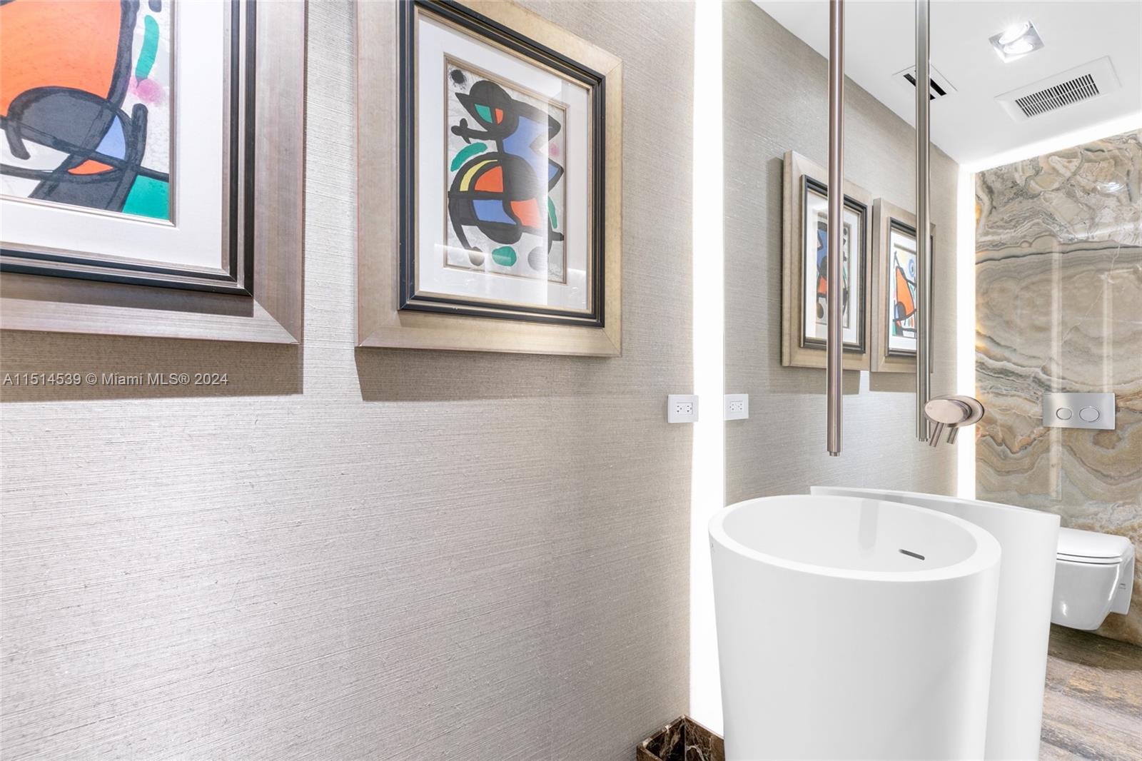 1000 Venetian Way, Miami Beach, FL, 33139 United States, 4 Bedrooms Bedrooms, ,4 BathroomsBathrooms,Residential,For Sale,Venetian Way,A11514539