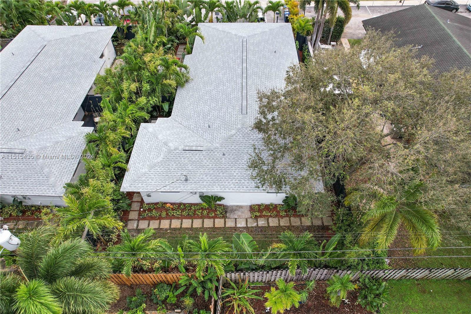19 NE 16th St, Fort Lauderdale, Florida 33304, ,Residentialincome,For Sale,19 NE 16th St,A11515435
