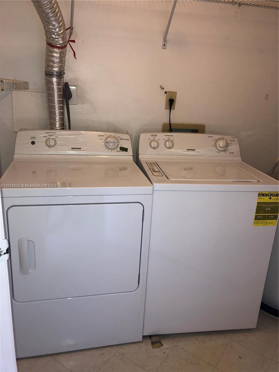 10233 NW 9th St Cir 208-1, Miami, Florida 33172, 2 Bedrooms Bedrooms, ,2 BathroomsBathrooms,Residential,For Sale,10233 NW 9th St Cir 208-1,A11516655