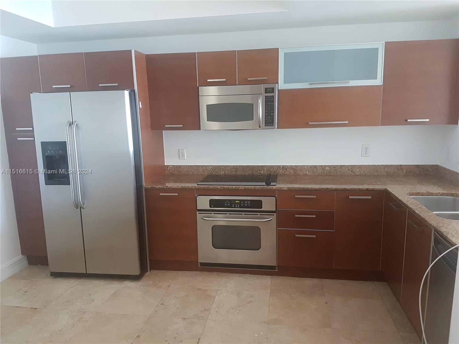 3330 NE 190th St 817, Aventura, Florida 33180, 2 Bedrooms Bedrooms, ,2 BathroomsBathrooms,Residentiallease,For Rent,3330 NE 190th St 817,A11516615