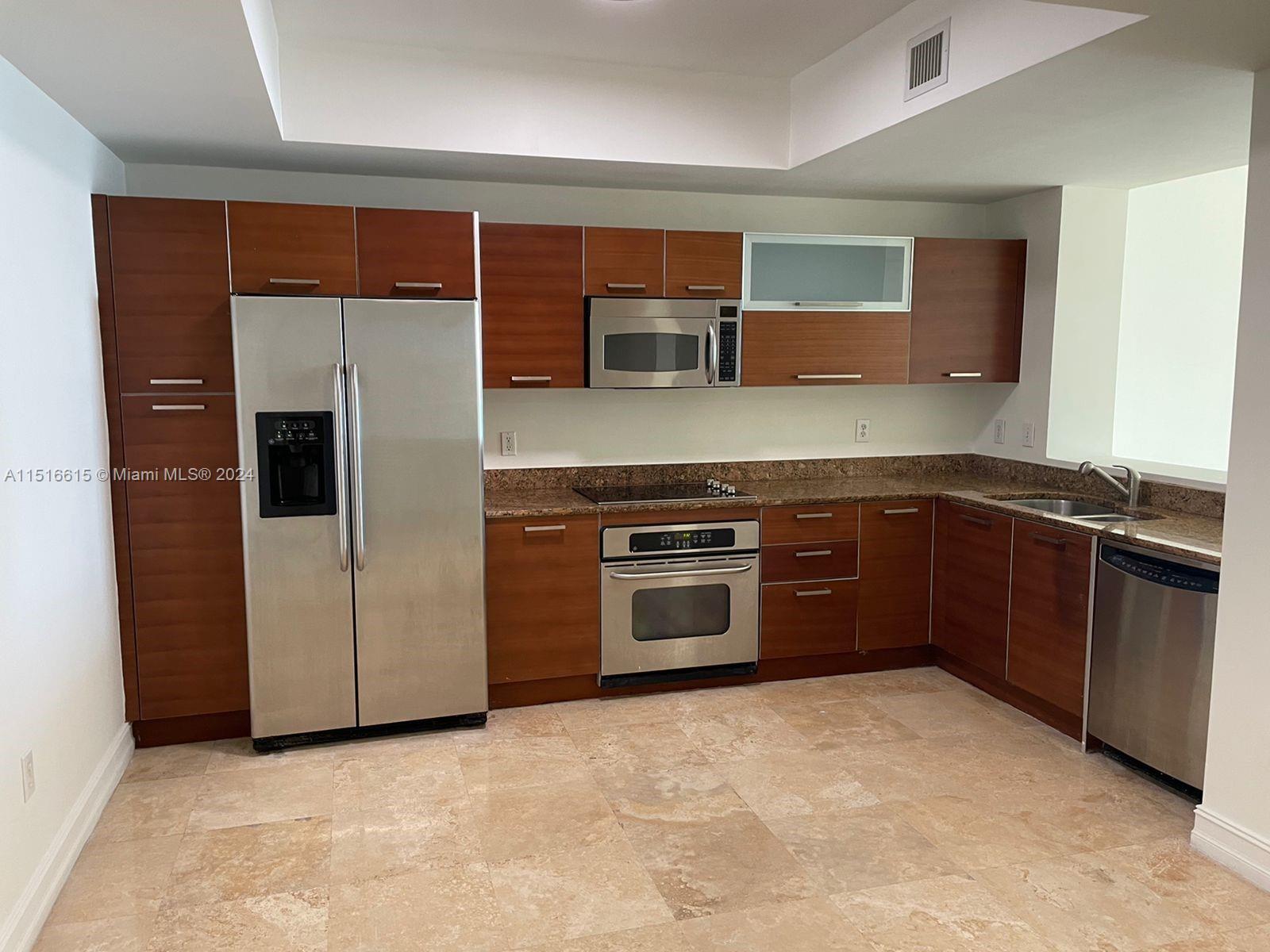 3330 NE 190th St 817, Aventura, Florida 33180, 2 Bedrooms Bedrooms, ,2 BathroomsBathrooms,Residentiallease,For Rent,3330 NE 190th St 817,A11516615