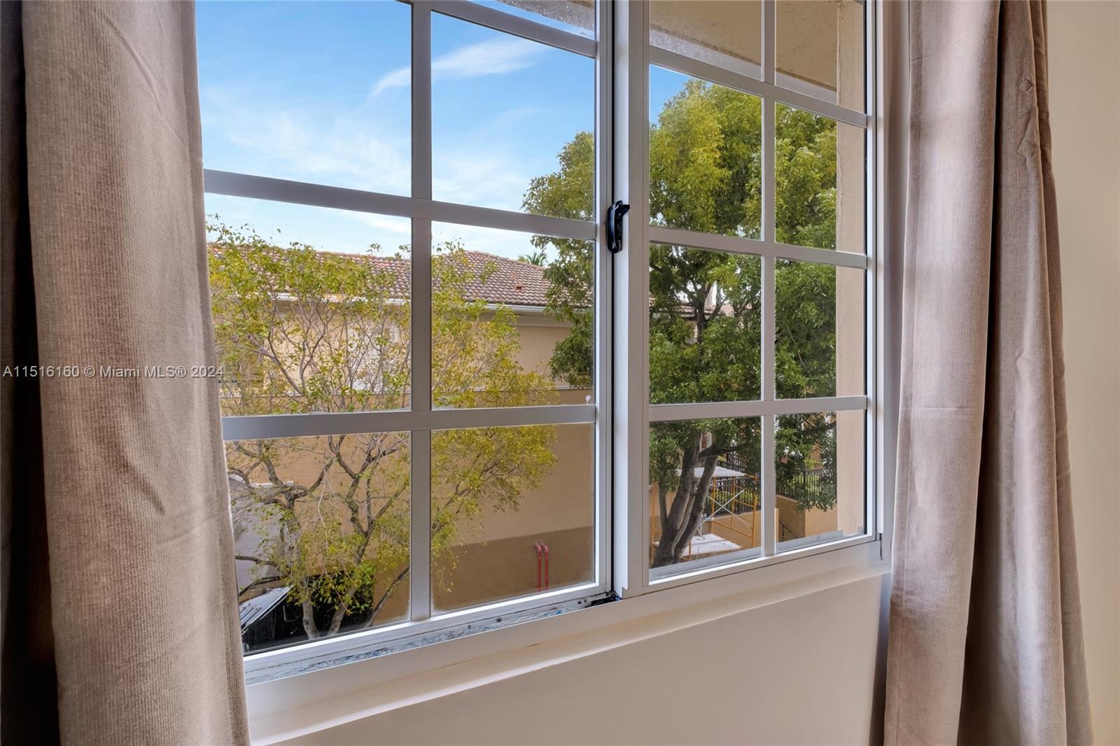 2931 185th St, Aventura, FL, 33180 United States, 1 Bedroom Bedrooms, ,1 BathroomBathrooms,Residential,For Sale,185th St,A11516160