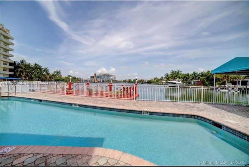 4740 Pine Tree Dr 25, Miami Beach, Florida 33140, 1 Bedroom Bedrooms, ,1 BathroomBathrooms,Residentiallease,For Rent,4740 Pine Tree Dr 25,A11516705