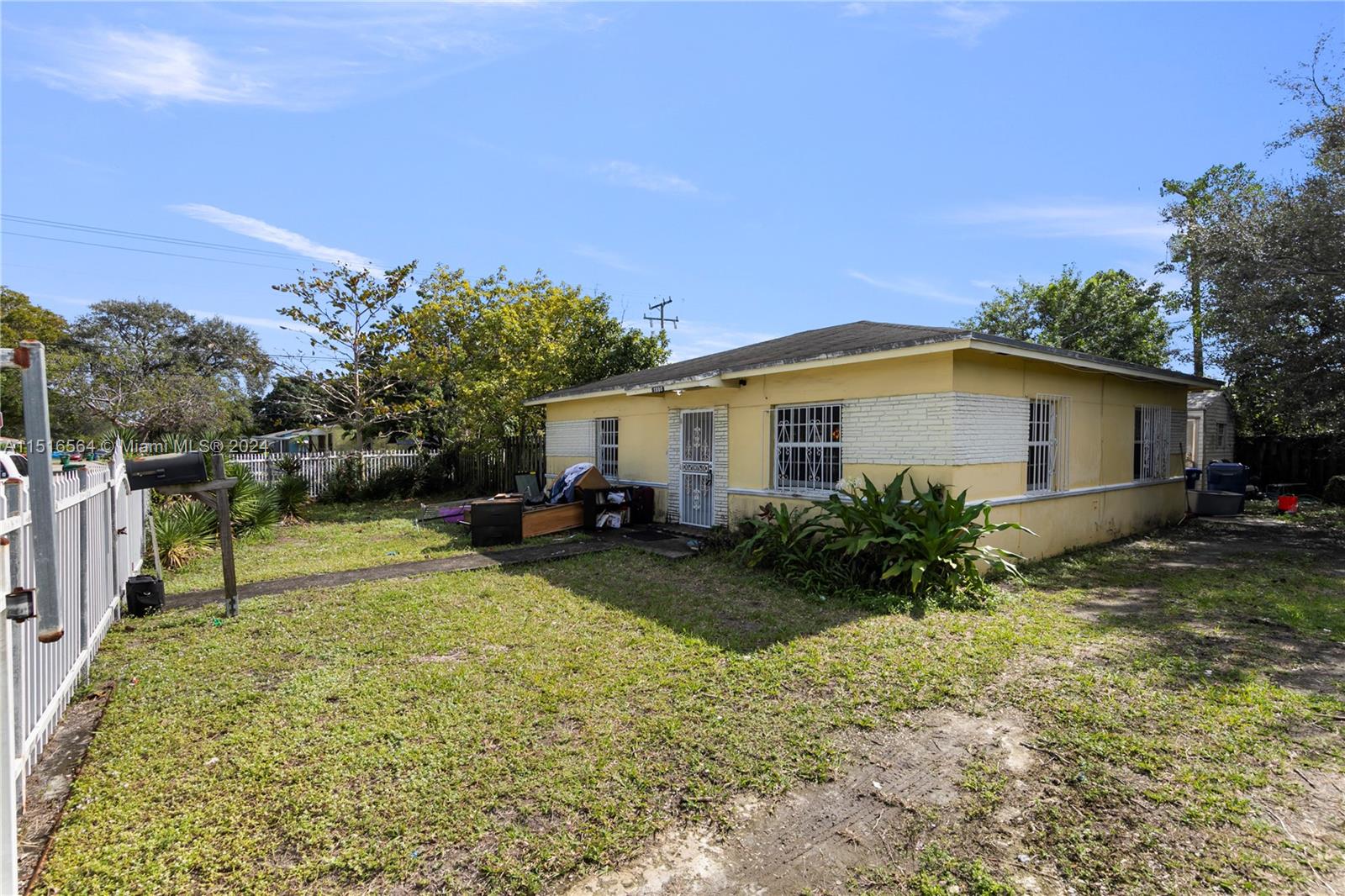 1800 NW 86th Ter  For Sale A11516564, FL