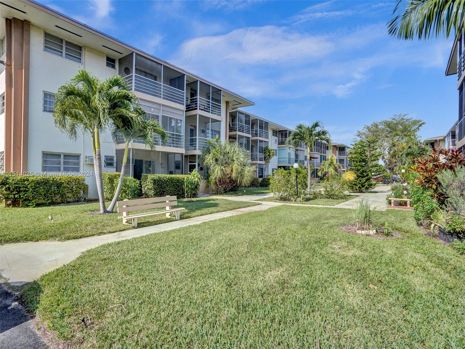 17000 14th Ave, North Miami Beach, FL, 33162 United States, 1 Bedroom Bedrooms, ,1 BathroomBathrooms,Residential,For Sale,14th Ave,A11514025