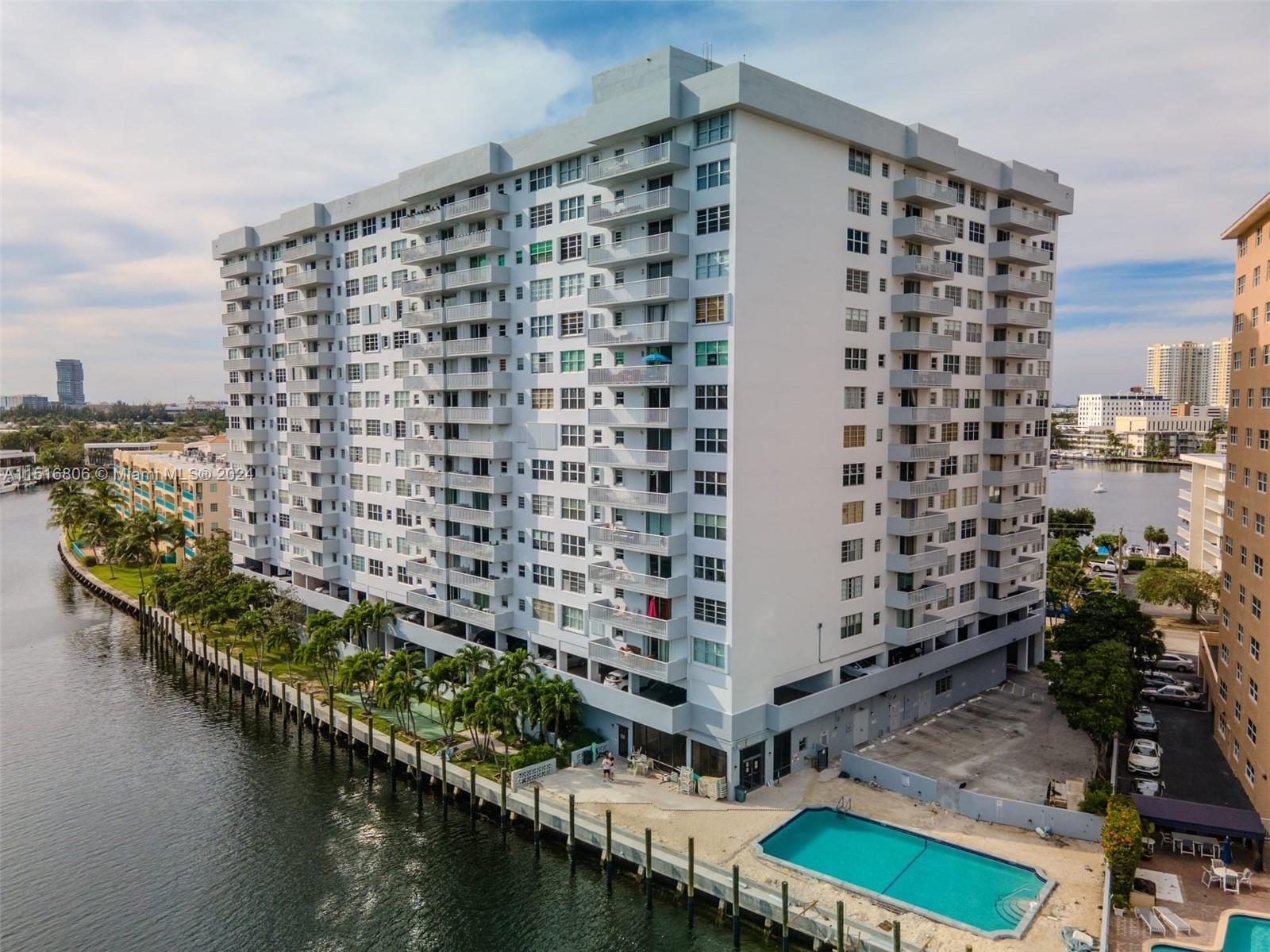 137 Golden Isles Dr 709, Hallandale Beach, Florida 33009, 2 Bedrooms Bedrooms, ,2 BathroomsBathrooms,Residentiallease,For Rent,137 Golden Isles Dr 709,A11516806