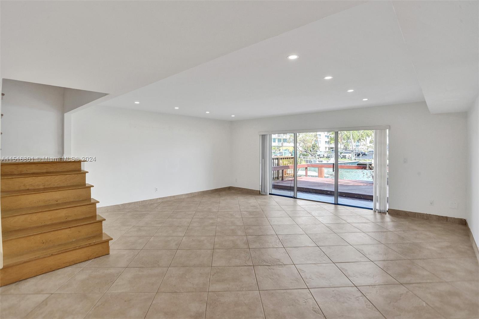 2689 NE 165th St 56, North Miami Beach, Florida 33160, 3 Bedrooms Bedrooms, ,2 BathroomsBathrooms,Residential,For Sale,2689 NE 165th St 56,A11516801