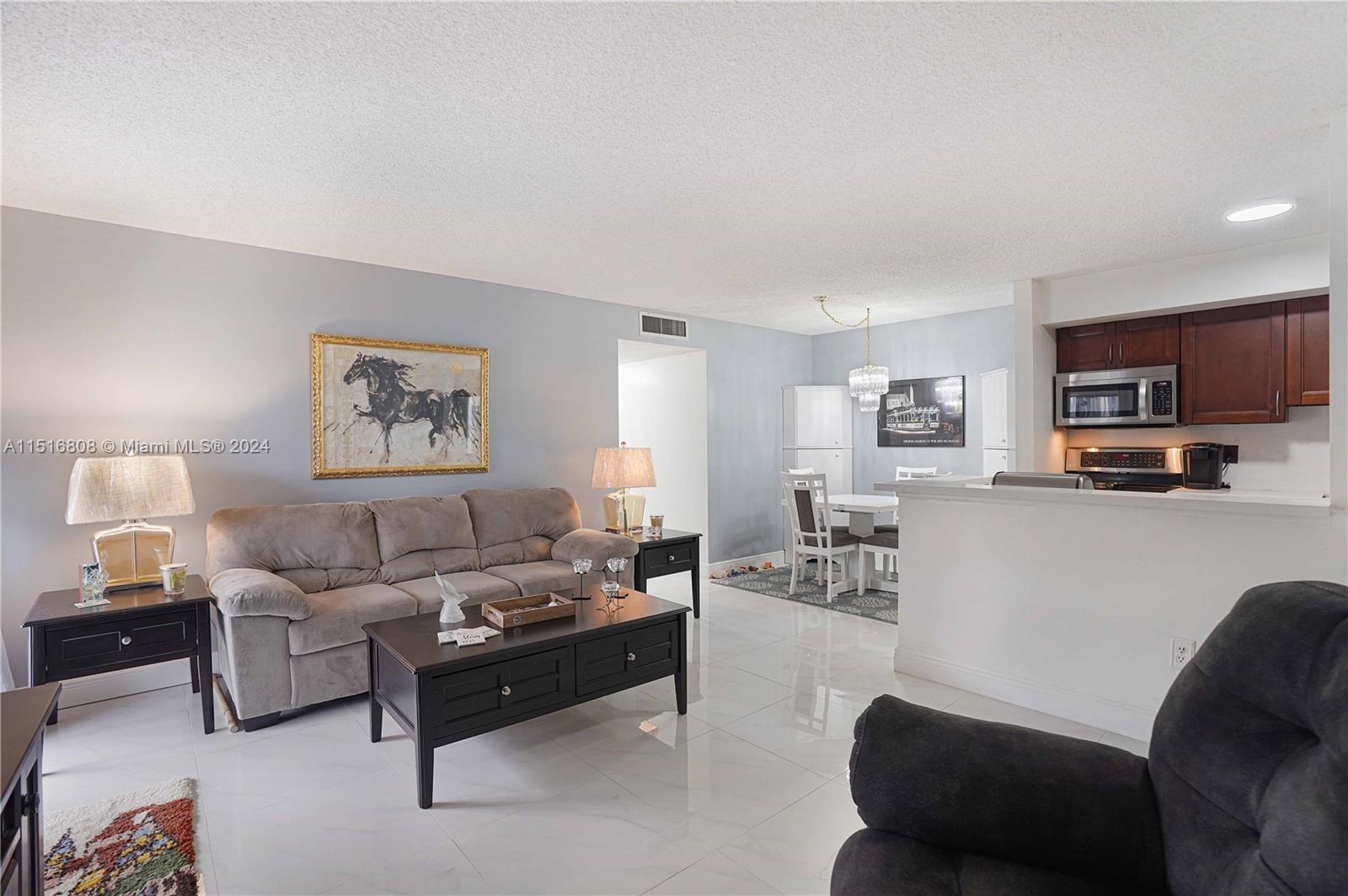 10401 E Clairmont Cir 109, Tamarac, Florida 33321, 2 Bedrooms Bedrooms, ,1 BathroomBathrooms,Residential,For Sale,10401 E Clairmont Cir 109,A11516808