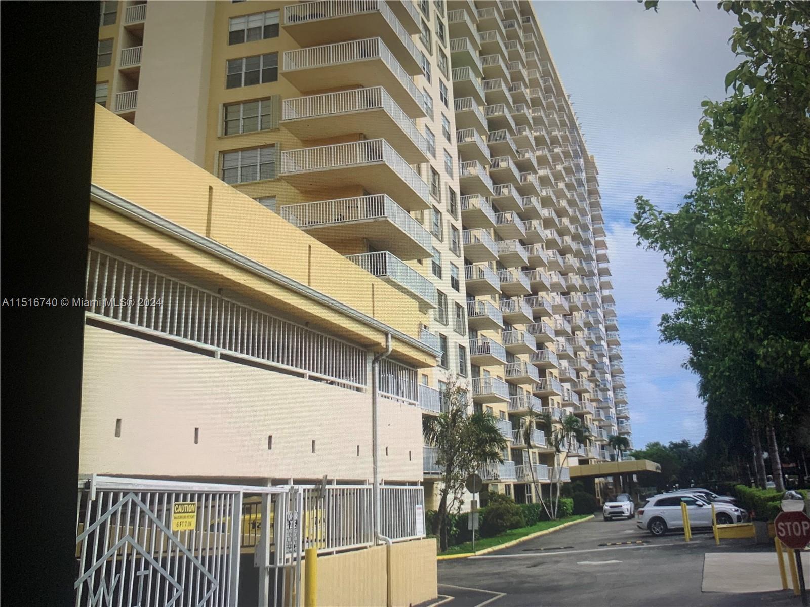 231 174th St, Sunny Isles Beach, FL, 33160 United States, 2 Bedrooms Bedrooms, ,2 BathroomsBathrooms,Residential,For Sale,174th St,A11516740