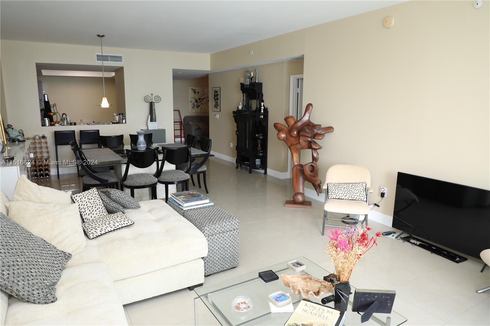3330 190th St, Aventura, FL, 33180 United States, 2 Bedrooms Bedrooms, ,2 BathroomsBathrooms,Residential,For Sale,190th St,A11516824