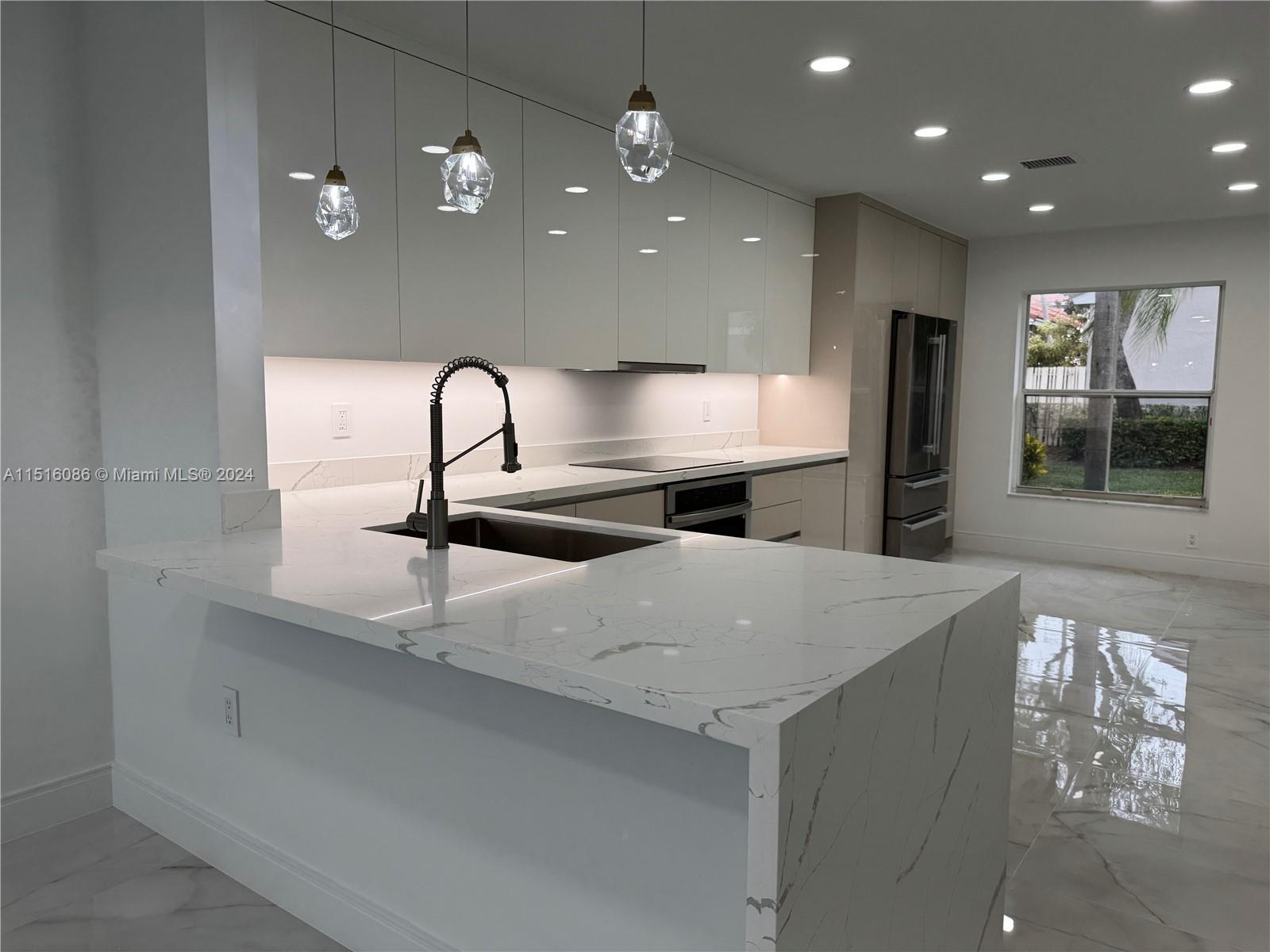 1470 Sweetbay Way, Hollywood, Florida 33019, 4 Bedrooms Bedrooms, 9 Rooms Rooms,2 BathroomsBathrooms,Residential,For Sale,1470 Sweetbay Way,A11516086