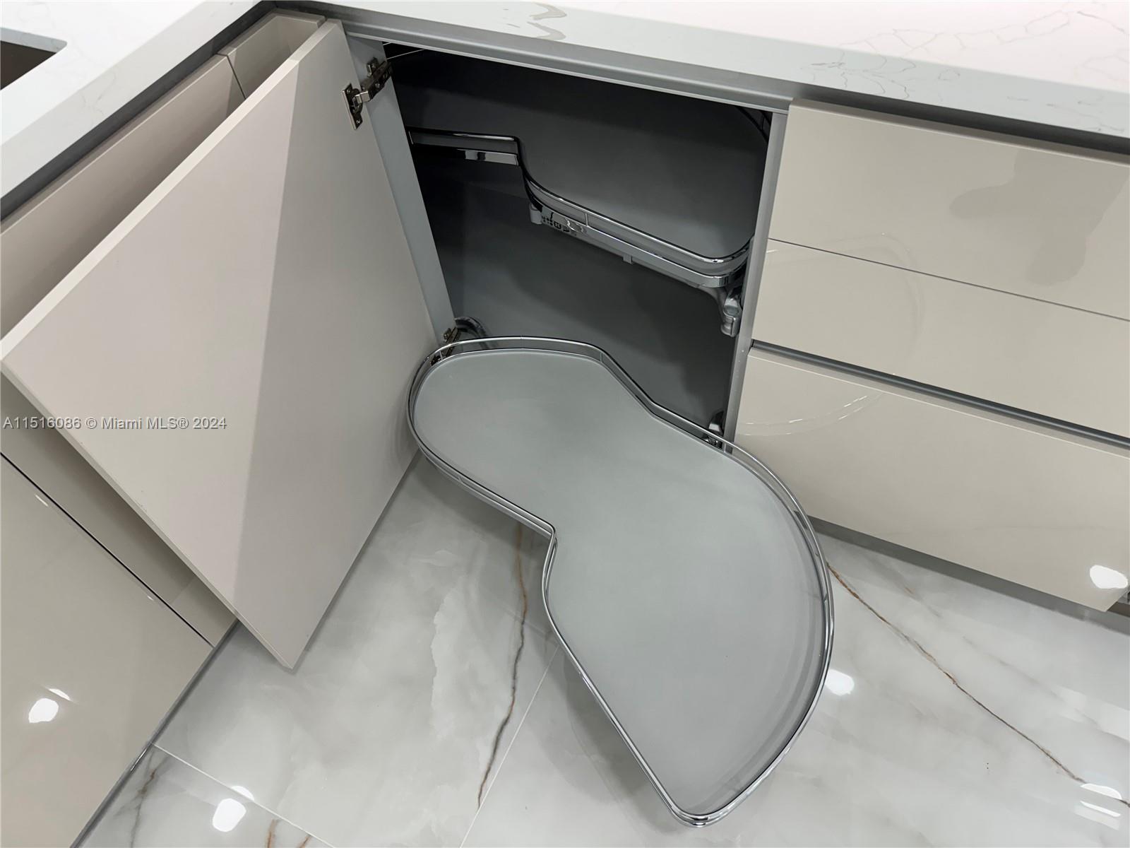 1470 Sweetbay Way, Hollywood, Florida 33019, 4 Bedrooms Bedrooms, 9 Rooms Rooms,2 BathroomsBathrooms,Residential,For Sale,1470 Sweetbay Way,A11516086