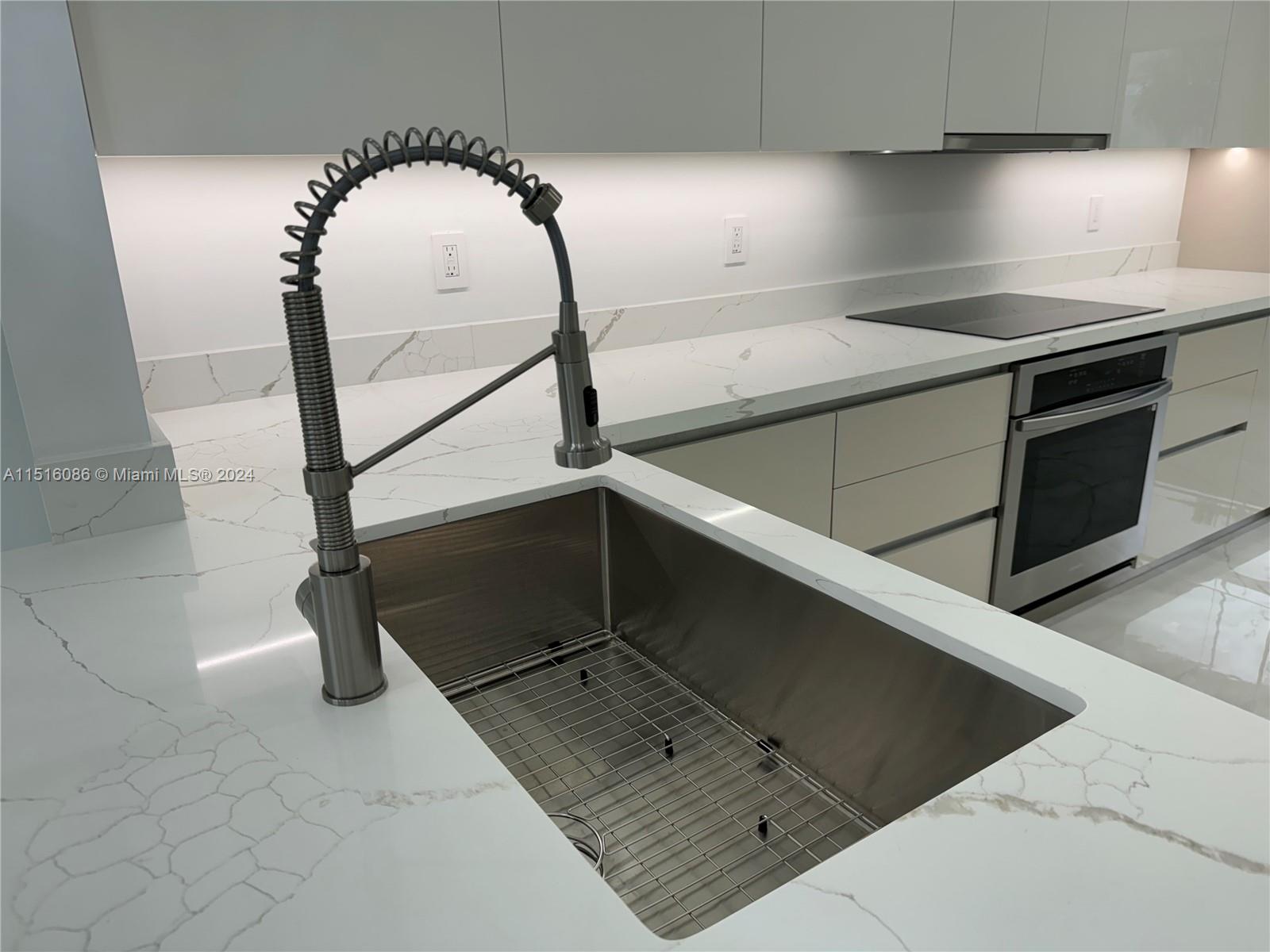 1470 Sweetbay Way, Hollywood, Florida 33019, 4 Bedrooms Bedrooms, 9 Rooms Rooms,2 BathroomsBathrooms,Residential,For Sale,1470 Sweetbay Way,A11516086