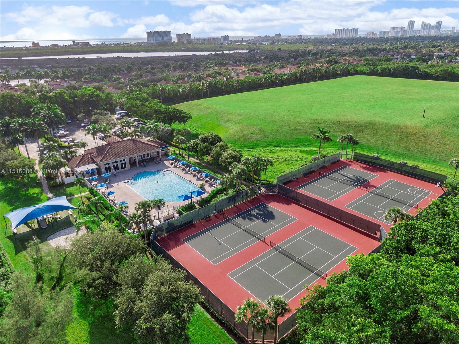 1470 Sweetbay Way, Hollywood, Florida 33019, 4 Bedrooms Bedrooms, 9 Rooms Rooms,2 BathroomsBathrooms,Residential,For Sale,1470 Sweetbay Way,A11516086