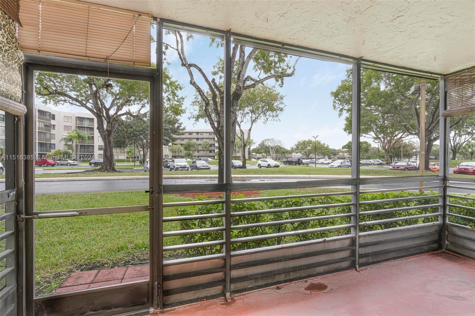 1001 Colony Point Cir, Pembroke Pines, FL, 33026 United States, 2 Bedrooms Bedrooms, ,2 BathroomsBathrooms,Residential,For Sale,Colony Point Cir,A11516385