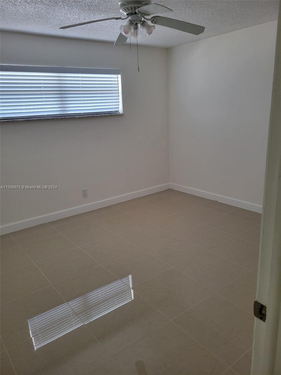 8901 Hollybrook Blvd, Pembroke Pines, FL, 33025 United States, 2 Bedrooms Bedrooms, ,2 BathroomsBathrooms,Residential,For Sale,Hollybrook Blvd,A11508875