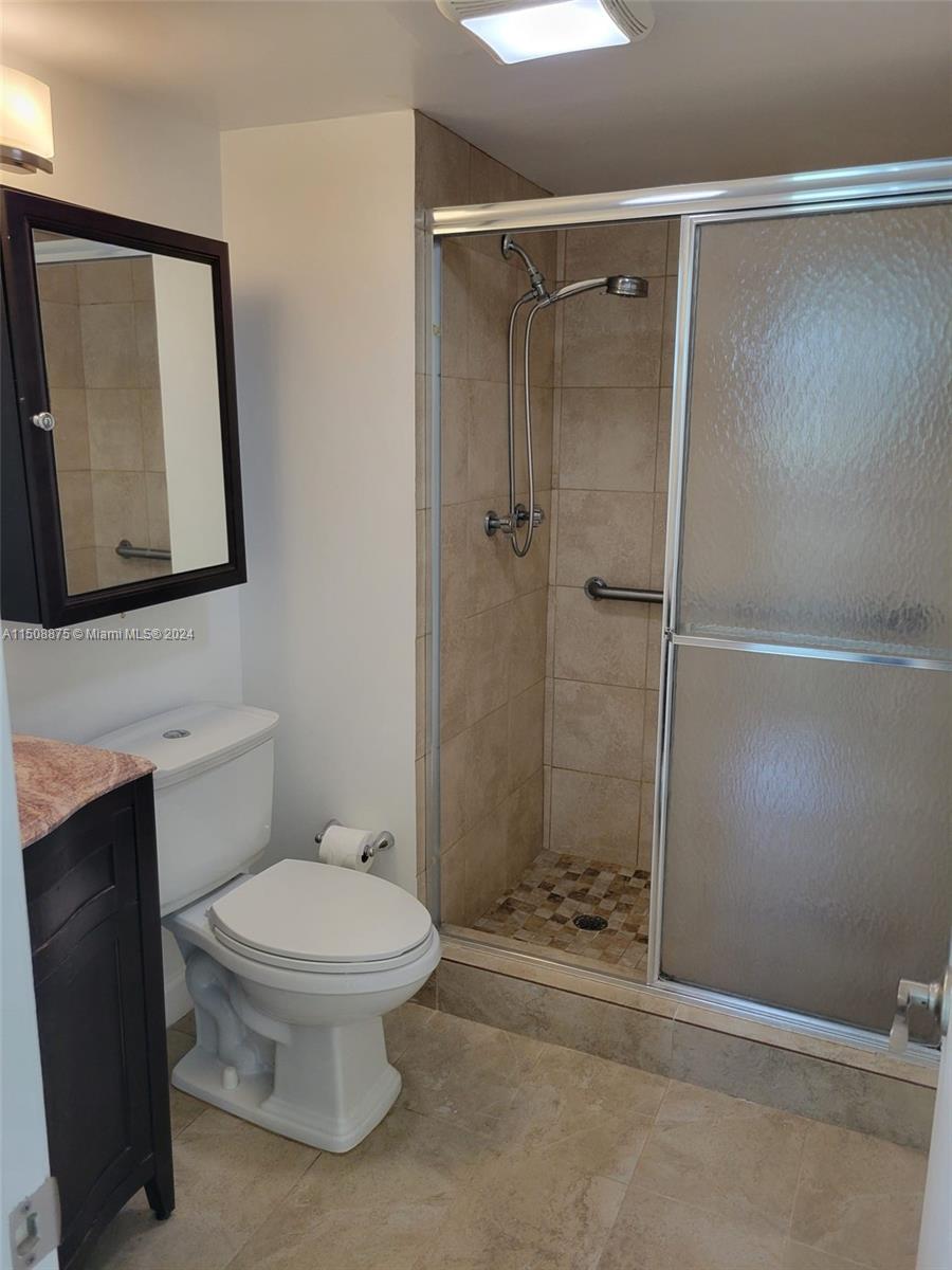 8901 Hollybrook Blvd, Pembroke Pines, FL, 33025 United States, 2 Bedrooms Bedrooms, ,2 BathroomsBathrooms,Residential,For Sale,Hollybrook Blvd,A11508875