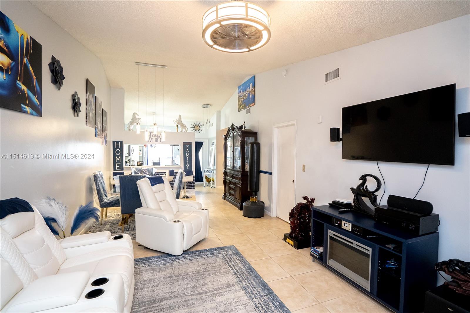 3078 S Oakland Forest Dr 604, Oakland Park, Florida 33309, 2 Bedrooms Bedrooms, ,2 BathroomsBathrooms,Residential,For Sale,3078 S Oakland Forest Dr 604,A11514613