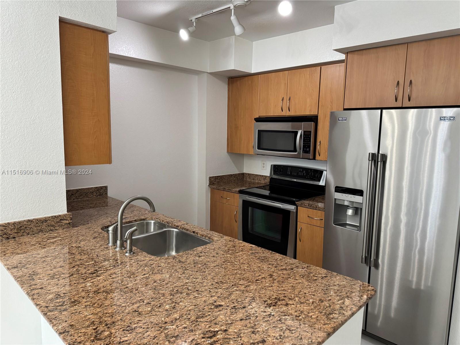 1830 Radius Dr 916, Hollywood, Florida 33020, 1 Bedroom Bedrooms, ,1 BathroomBathrooms,Residentiallease,For Rent,1830 Radius Dr 916,A11516906