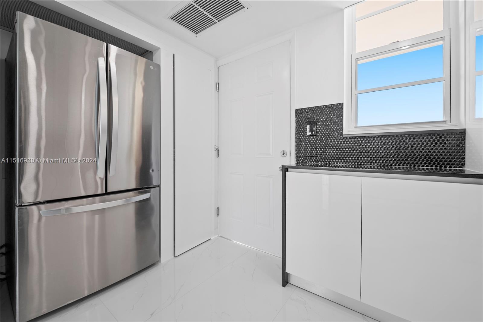 2999 Point East Dr, Aventura, FL, 33160 United States, 2 Bedrooms Bedrooms, ,2 BathroomsBathrooms,Residential,For Sale,Point East Dr,A11516930