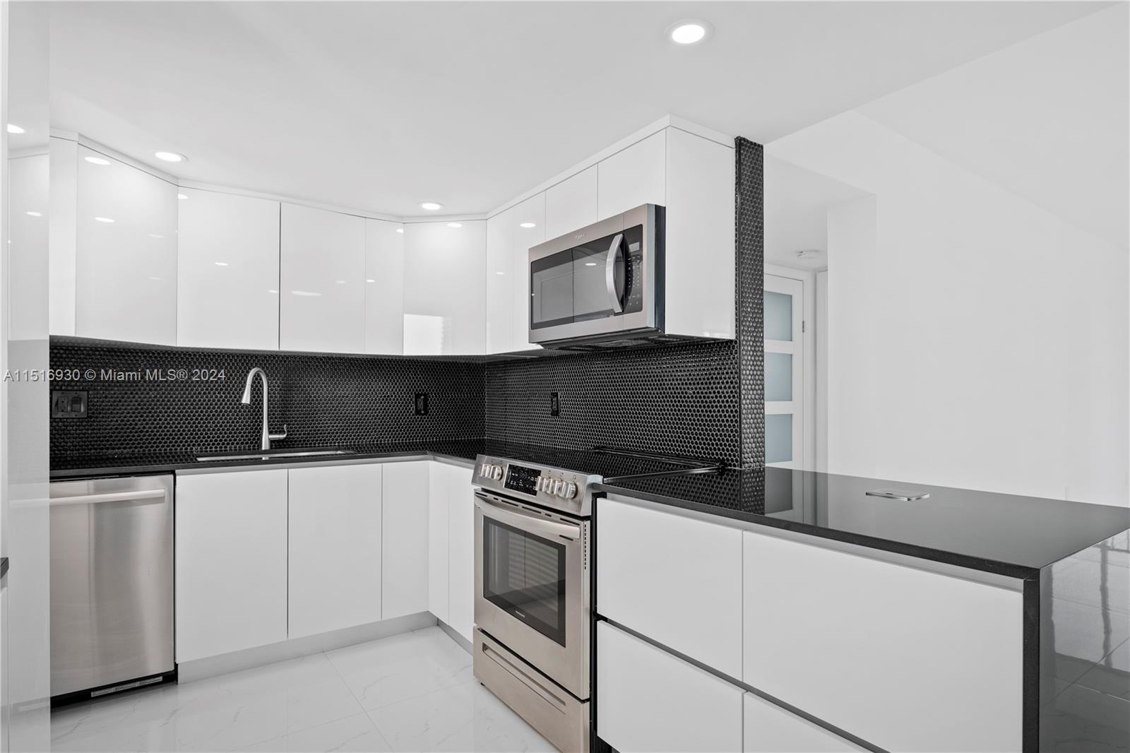 2999 Point East Dr, Aventura, FL, 33160 United States, 2 Bedrooms Bedrooms, ,2 BathroomsBathrooms,Residential,For Sale,Point East Dr,A11516930