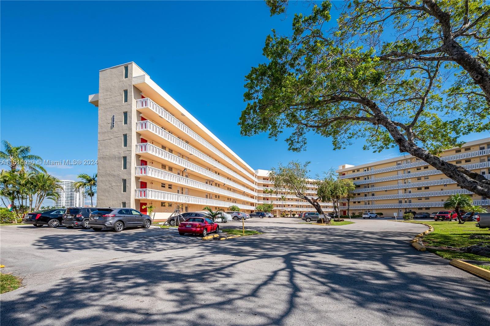 2999 Point East Dr, Aventura, FL, 33160 United States, 2 Bedrooms Bedrooms, ,2 BathroomsBathrooms,Residential,For Sale,Point East Dr,A11516930