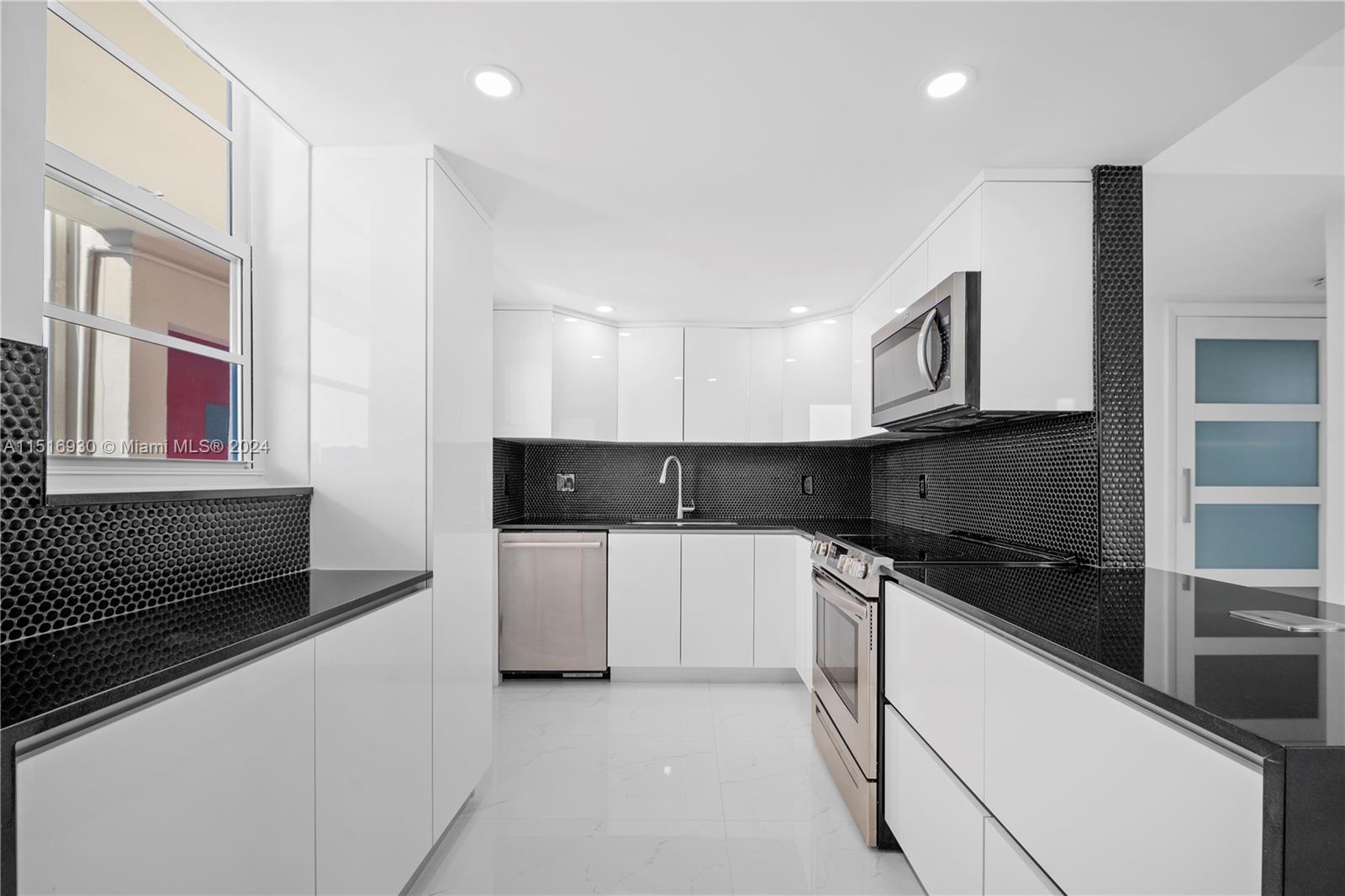 2999 Point East Dr, Aventura, FL, 33160 United States, 2 Bedrooms Bedrooms, ,2 BathroomsBathrooms,Residential,For Sale,Point East Dr,A11516930