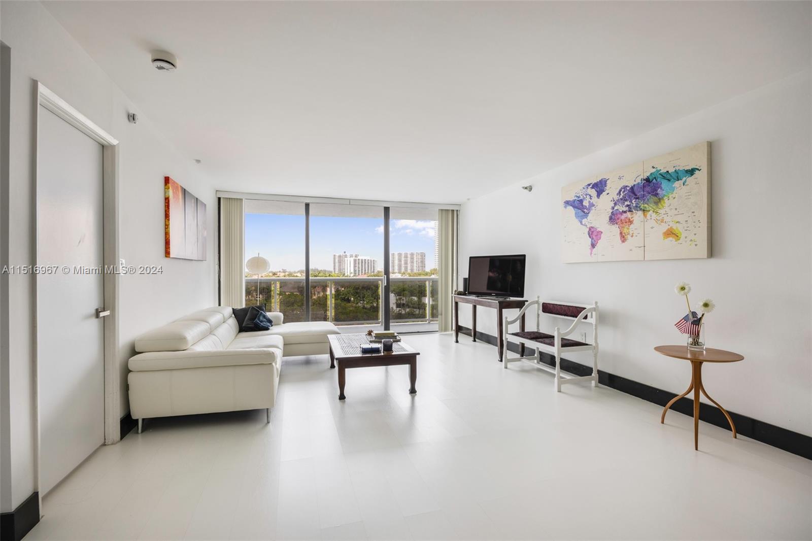 20515 E Country Club Dr 649, Aventura, FL 33180, 2 Bedrooms Bedrooms, ,2 BathroomsBathrooms,Residential,For Sale,Country Club Dr,A11516967