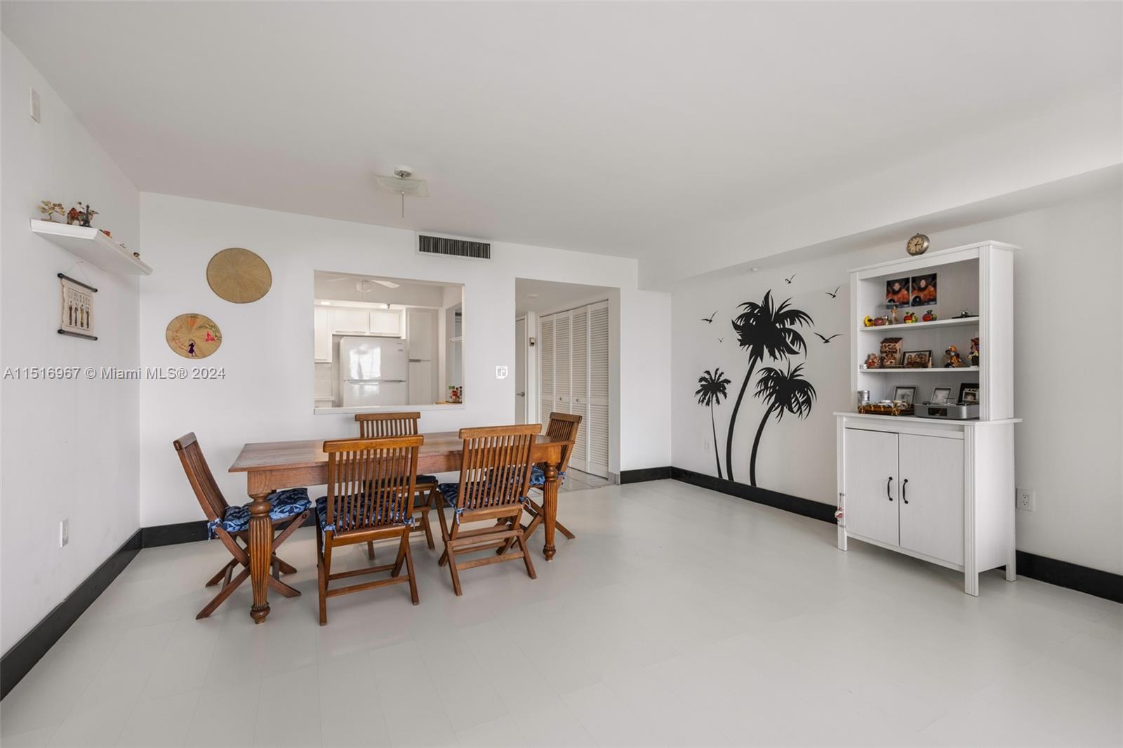 20515 E Country Club Dr 649, Aventura, FL 33180, 2 Bedrooms Bedrooms, ,2 BathroomsBathrooms,Residential,For Sale,Country Club Dr,A11516967