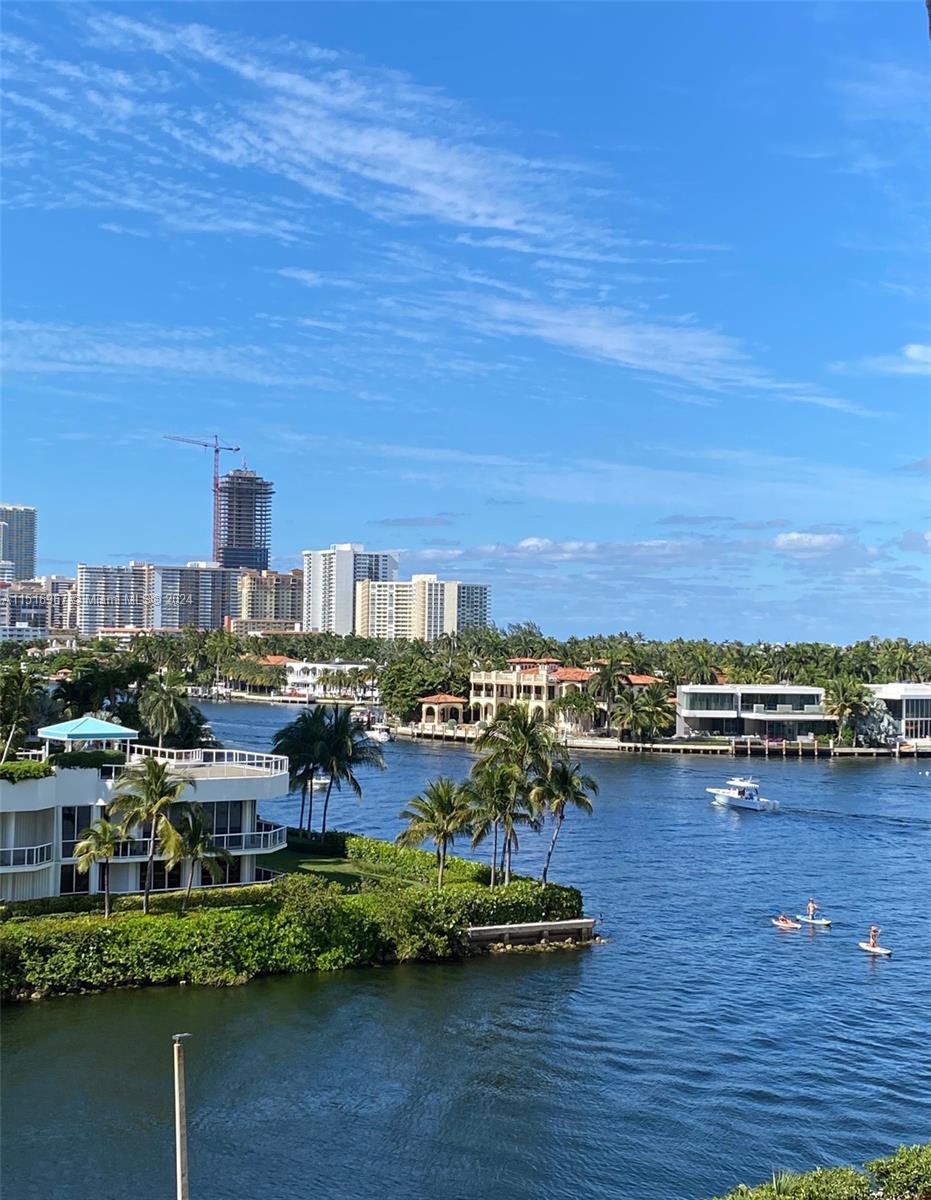 20515 E Country Club Dr 649, Aventura, FL 33180, 2 Bedrooms Bedrooms, ,2 BathroomsBathrooms,Residential,For Sale,Country Club Dr,A11516967