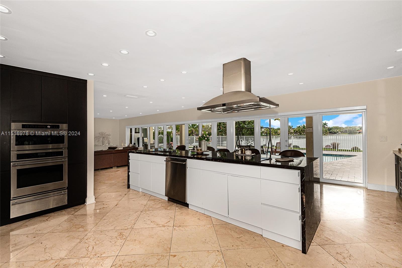 6860 Winged Foot Dr, Hialeah, Florida 33015, 5 Bedrooms Bedrooms, ,4 BathroomsBathrooms,Residential,For Sale,6860 Winged Foot Dr,A11516978