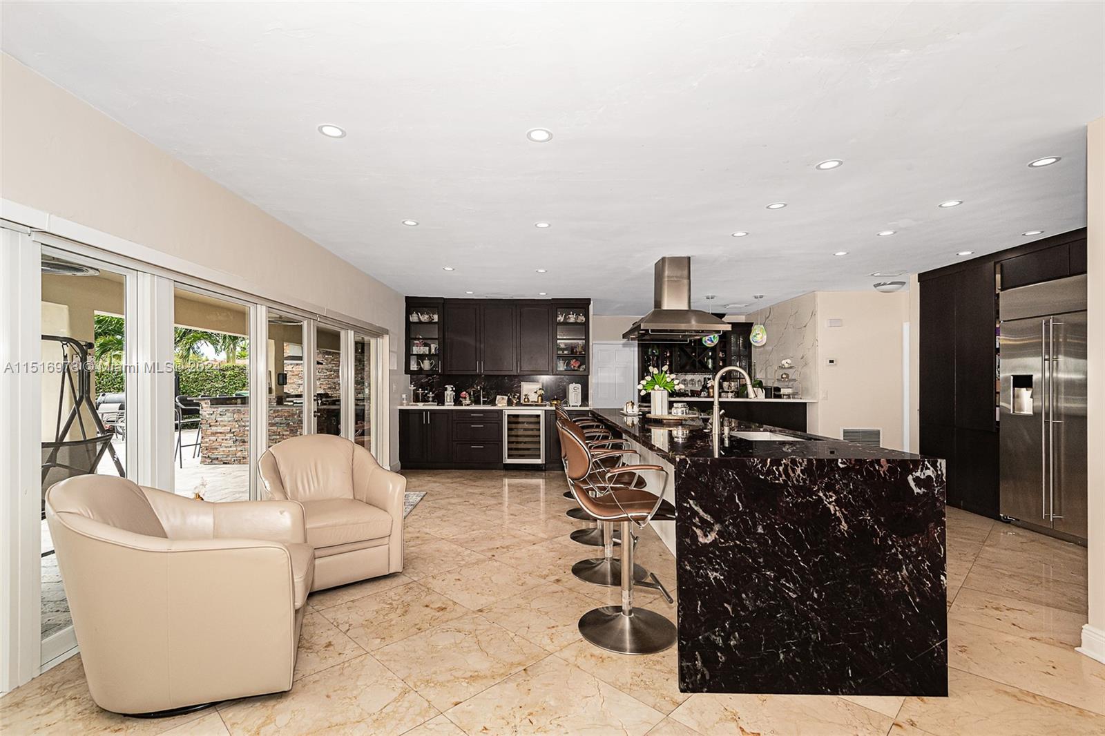 6860 Winged Foot Dr, Hialeah, Florida 33015, 5 Bedrooms Bedrooms, ,4 BathroomsBathrooms,Residential,For Sale,6860 Winged Foot Dr,A11516978