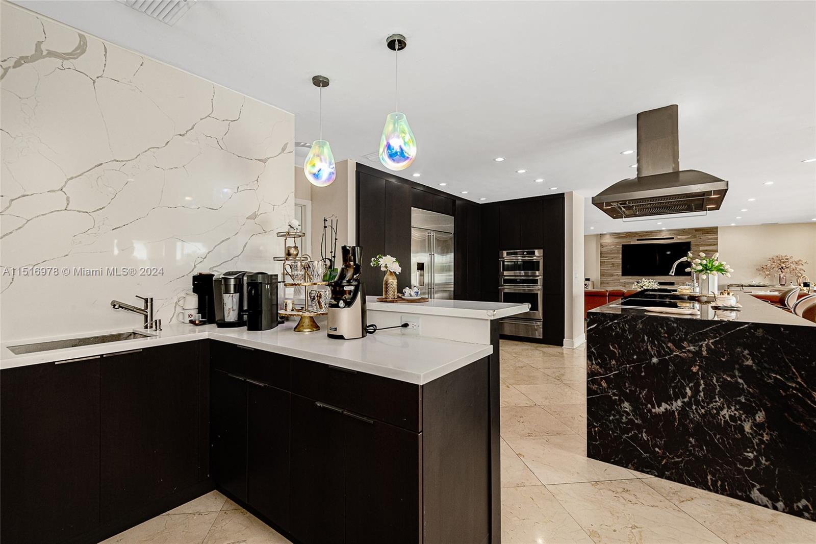 6860 Winged Foot Dr, Hialeah, Florida 33015, 5 Bedrooms Bedrooms, ,4 BathroomsBathrooms,Residential,For Sale,6860 Winged Foot Dr,A11516978