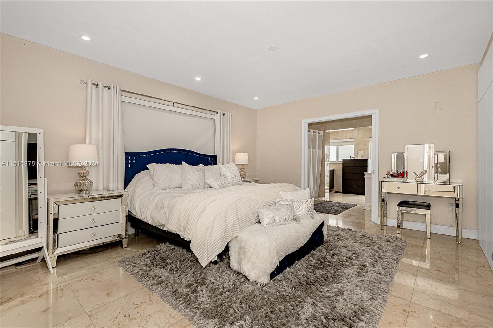 6860 Winged Foot Dr, Hialeah, Florida 33015, 5 Bedrooms Bedrooms, ,4 BathroomsBathrooms,Residential,For Sale,6860 Winged Foot Dr,A11516978