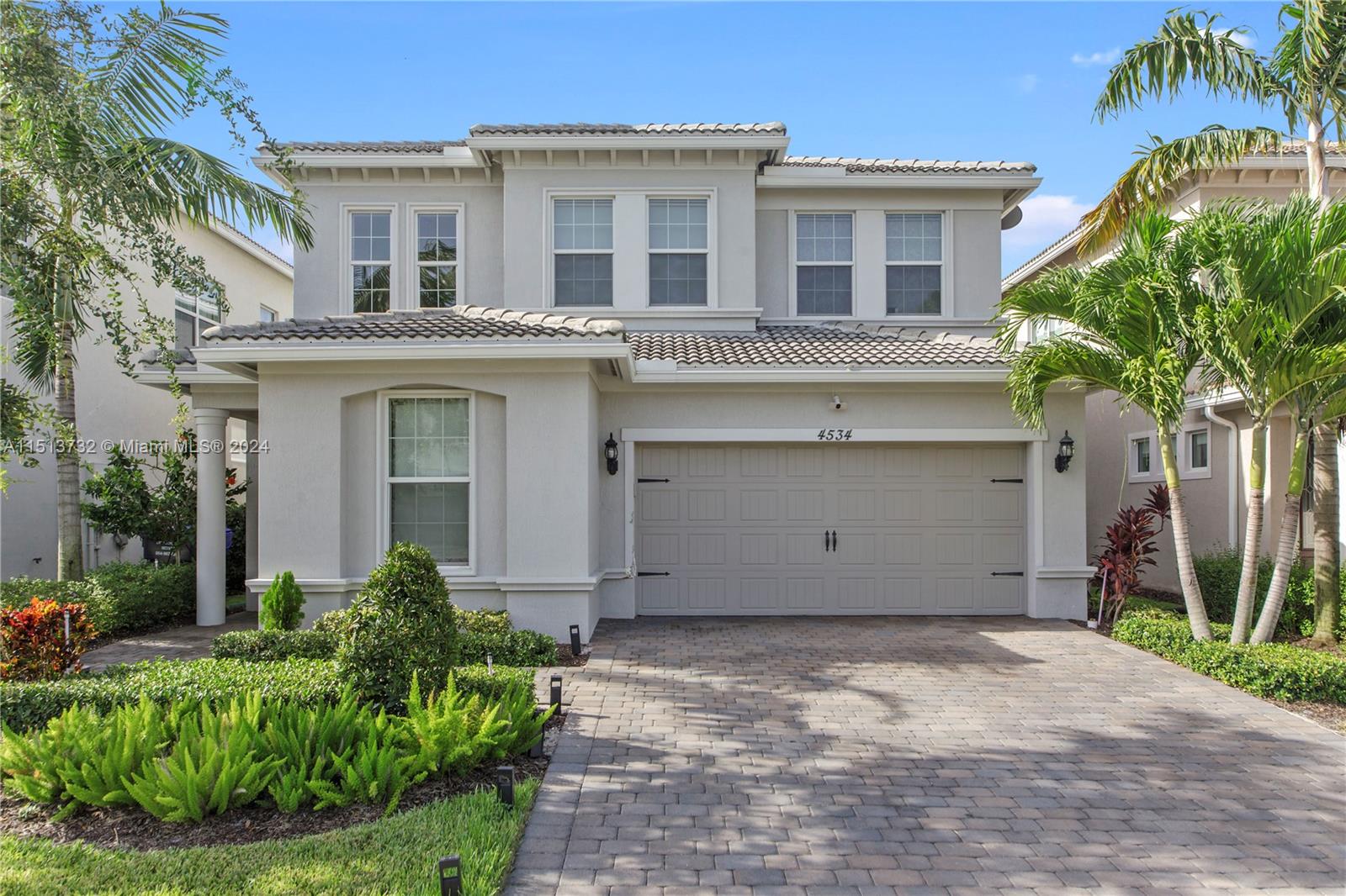 4534  Greenway Dr  For Sale A11513732, FL